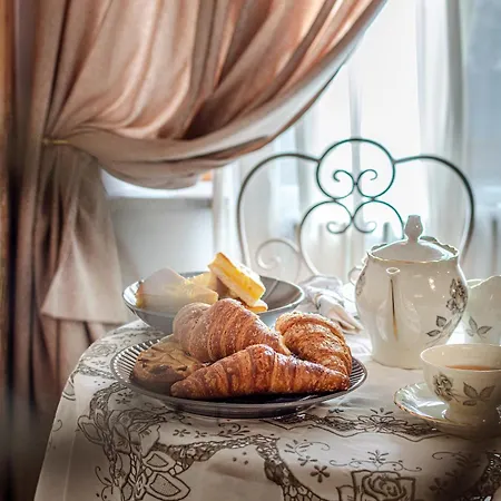 Affittacamere Altalena Luxury And 4*