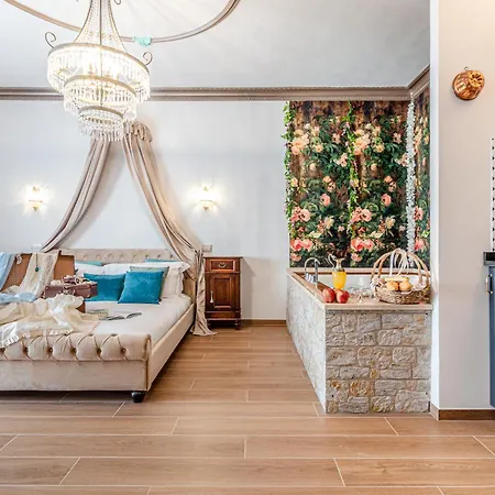 Altalena Luxury And סיינה