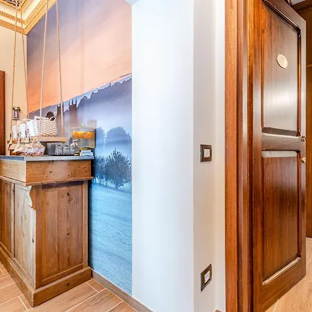 Altalena Luxury And Affittacamere 4*