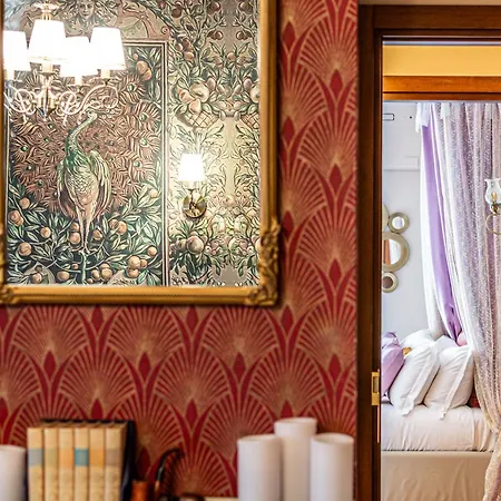 Altalena Luxury And Πανσιόν Σιένα
