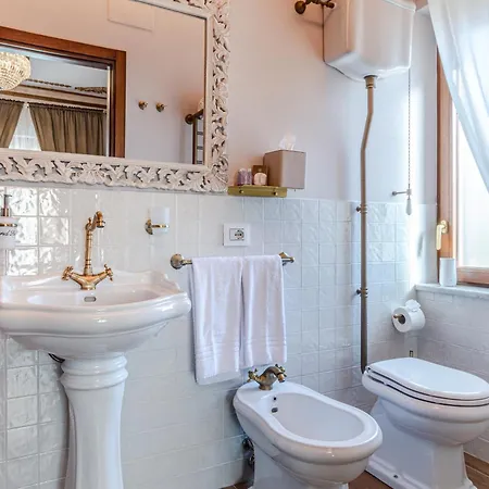 בית הארחה Altalena Luxury And *