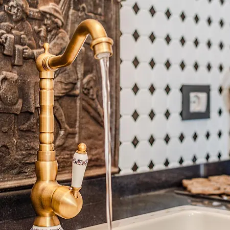 Affittacamere Altalena Luxury And 4*