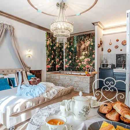 בית הארחה Altalena Luxury And *