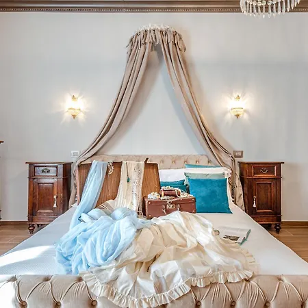 Altalena Luxury And בית הארחה