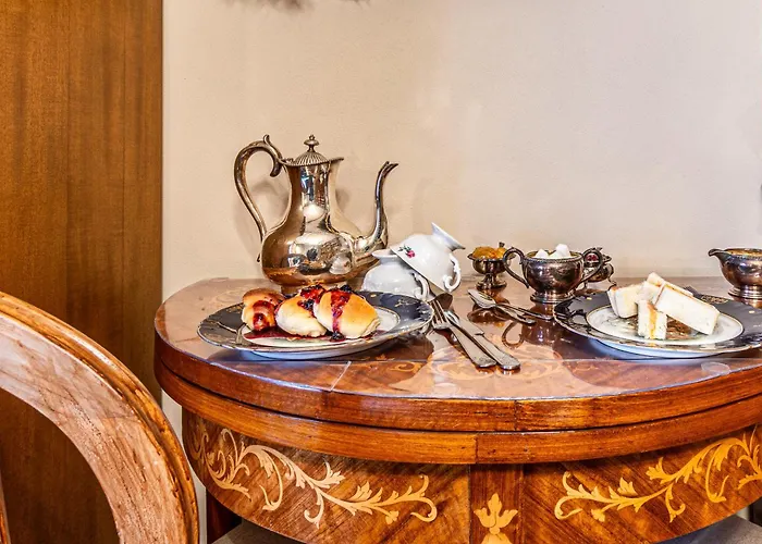 Altalena Luxury And 4* Siena