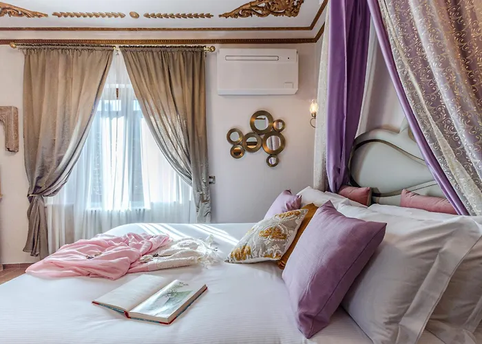 Altalena Luxury And סיינה