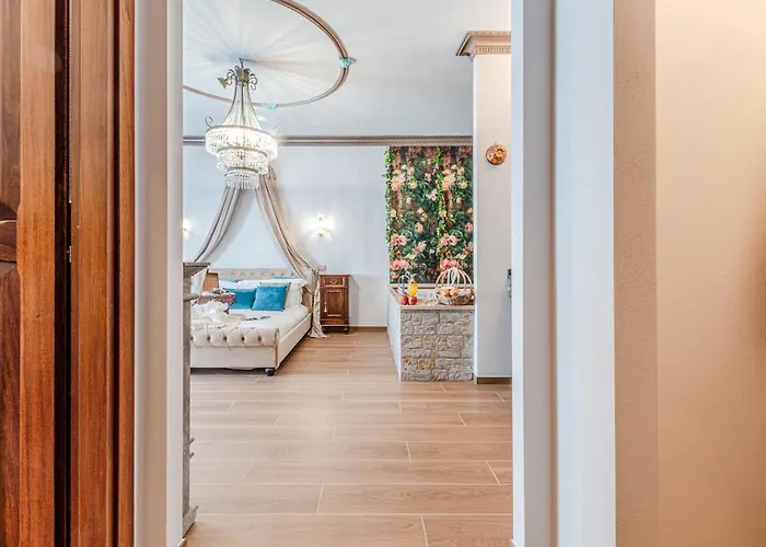 Altalena Luxury And 4*